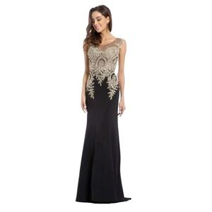 Cinderella‎ Divine Gown 35 Illusion Bodice Gold Lace Crystals